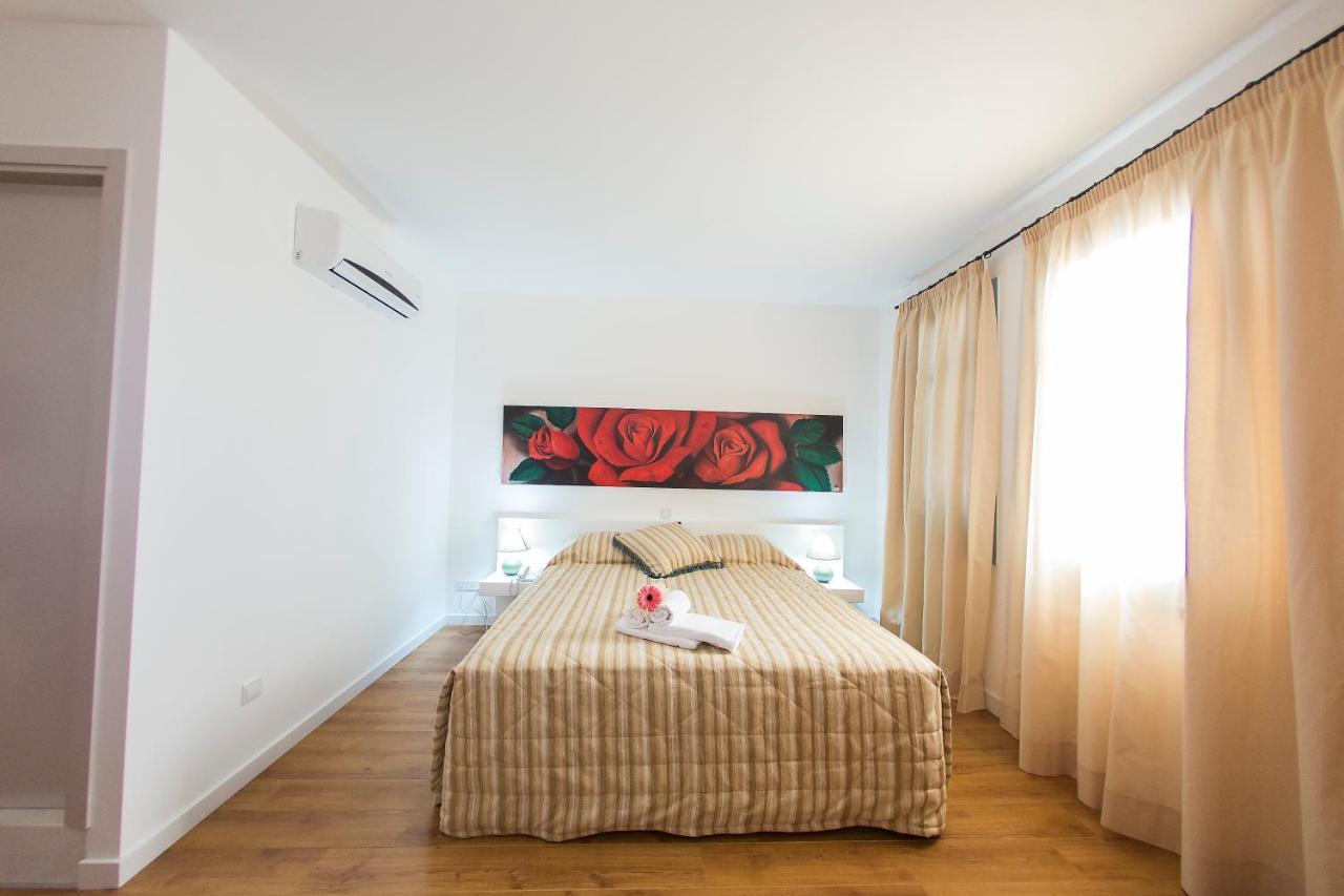 Operetta House Apartamento Larnaca Exterior foto